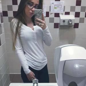 Meet your Posher, Libby